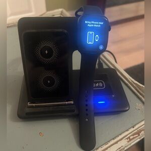 Apple Smartwatch in Black with Charging Dock